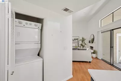 3474 Smoketree Commons Dr #D, Pleasanton, CA 94566 - Photo 6