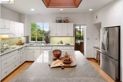 661 Woodmont Ave, Berkeley, CA 94708 - Photo 20