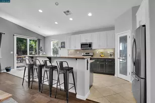 22 Bramante Ct, Oakley, CA 94561 - Photo 2