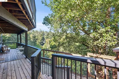 30 Southwood Ct, Oakland, CA 94611 - Photo 44