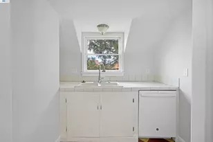 742 B St, Hayward, CA 94541 - Photo 60