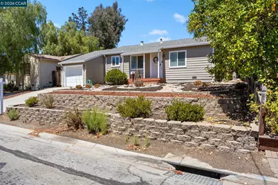 2437 Hemlock Avenue, Concord, CA 94520 - Photo 4