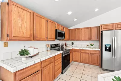 1520 Deer Run Ln, Tracy, CA 95376 - Photo 12