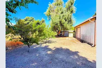 2241 Avenue 135th, San Leandro, CA 94577 - Photo 34