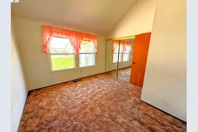 2241 Avenue 135th, San Leandro, CA 94577 - Photo 18