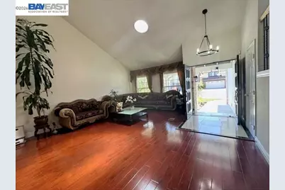 24354 Chandler Rd, Hayward, CA 94545 - Photo 2
