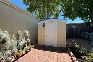 1370 Buckingham Way, Hayward, CA 94544 - Photo 38