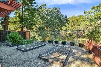 911 Berendsen Ct, Clayton, CA 94517 - Photo 34