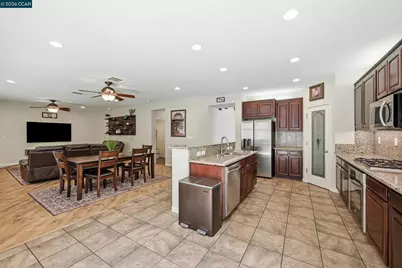 19 Renoir Ct, Oakley, CA 94561 - Photo 10