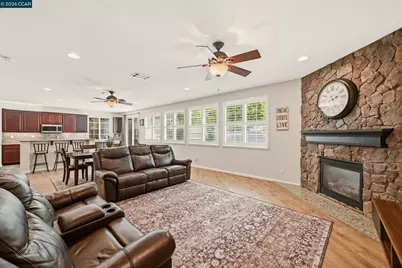 19 Renoir Ct, Oakley, CA 94561 - Photo 14