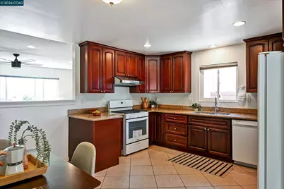 2123 Murphy Dr, San Pablo, CA 94806 - Photo 16