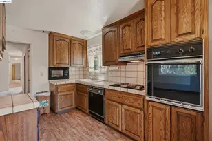 20940 Locust St, Hayward, CA 94541 - Photo 14