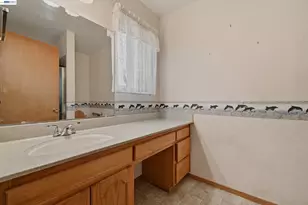 20940 Locust St, Hayward, CA 94541 - Photo 34