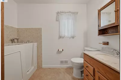 20940 Locust St, Hayward, CA 94541 - Photo 36