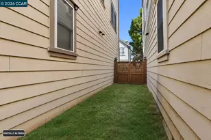 2147 Tsushima St, Hercules, CA 94547 - Photo 46