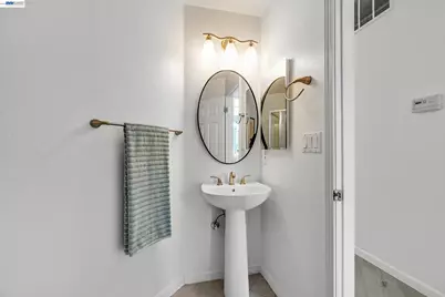 22 Buena Vista Rd, South San Francisco, CA 94080 - Photo 20