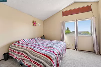 1007 Valley Oak Way, Fairfield, CA 94533 - Photo 20