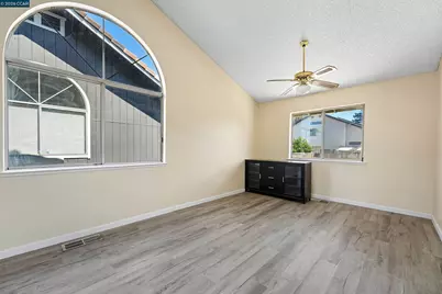 1007 Valley Oak Way, Fairfield, CA 94533 - Photo 10