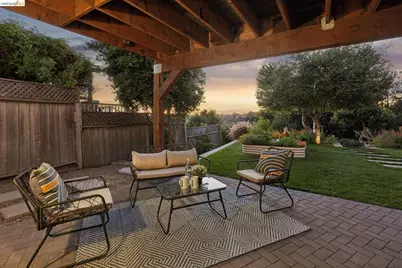2431 Frances St, Oakland, CA 94601 - Photo 46