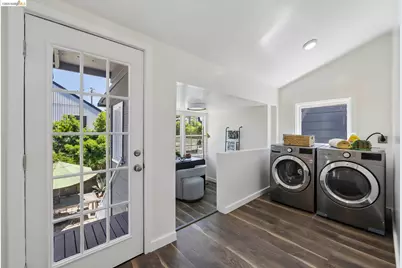 344 Peralta St, Oakland, CA 94607 - Photo 22