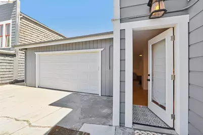 344 Peralta St, Oakland, CA 94607 - Photo 6