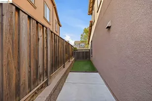 7116 Cerro Crest Dr, San Jose, CA 95138 - Photo 18