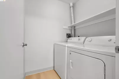 580 Canyon Oaks #D, Oakland, CA 94605 - Photo 10