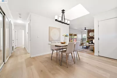 3865 Polton Place Way, San Jose, CA 95121 - Photo 10