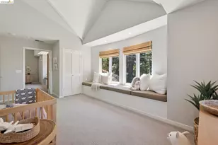 5649 Castle Dr, Oakland, CA 94611 - Photo 26