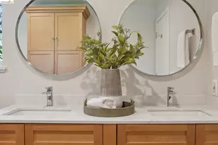 5649 Castle Dr, Oakland, CA 94611 - Photo 24