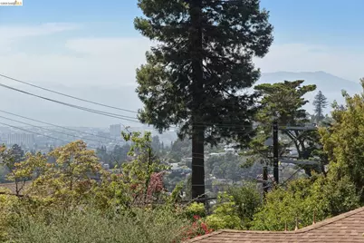 5649 Castle Dr., Oakland, CA 94611 - Photo 48