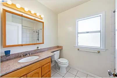 2401 9th Ave, Oakland, CA 94606 - Photo 46