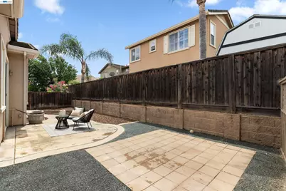 327 Goodall Dr, Mountain House, CA 95391 - Photo 42
