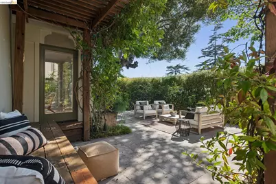 822 Mendocino Ave, Berkeley, CA 94707 - Photo 88