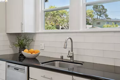 1080 Monterey Ave., Berkeley, CA 94707 - Photo 32