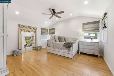 8 Lander Dr, Martinez, CA 94553 - Photo 30