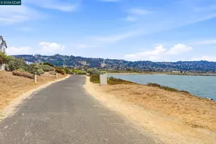 11 Seabreeze Dr, Richmond, CA 94804 - Photo 2