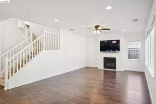 320 Heritage Ln, Dixon, CA 95620 - Photo 12