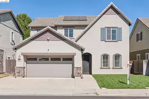 320 Heritage Ln, Dixon, CA 95620 - Photo 2