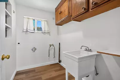 2540 Tara Hills Drive, San Pablo, CA 94806 - Photo 54