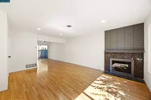 36 Miramonte Dr, Moraga, CA 94556 - Photo 2