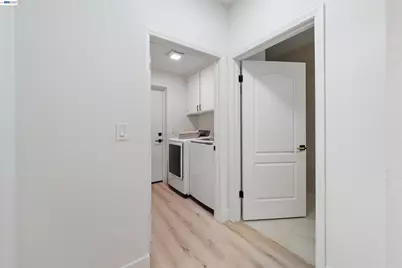 5740 Belleza Dr, Pleasanton, CA 94588 - Photo 18