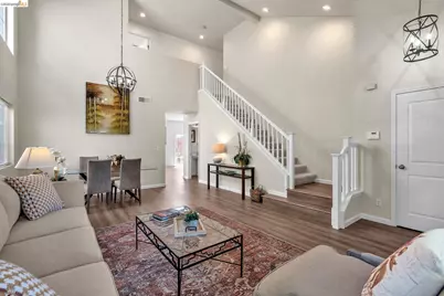 544 Pine Creek Cir, Fairfield, CA 94534 - Photo 4