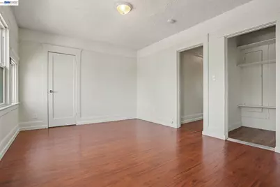 1520 51st Ave, Oakland, CA 94601 - Photo 8