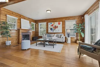7843 Outlook Ave, Oakland, CA 94605 - Photo 10