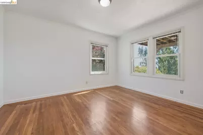 7843 Outlook Ave, Oakland, CA 94605 - Photo 22