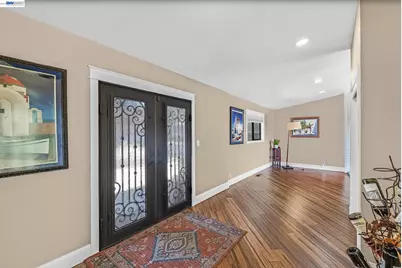 28016 Whitestone Ct, Hayward, CA 94542 - Photo 4