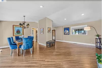 28016 Whitestone Ct, Hayward, CA 94542 - Photo 6