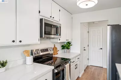 21062 Gary Dr #217, Hayward, CA 94546 - Photo 12
