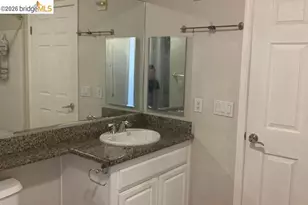 1121 40th St, Emeryville, CA 94608 - Photo 8